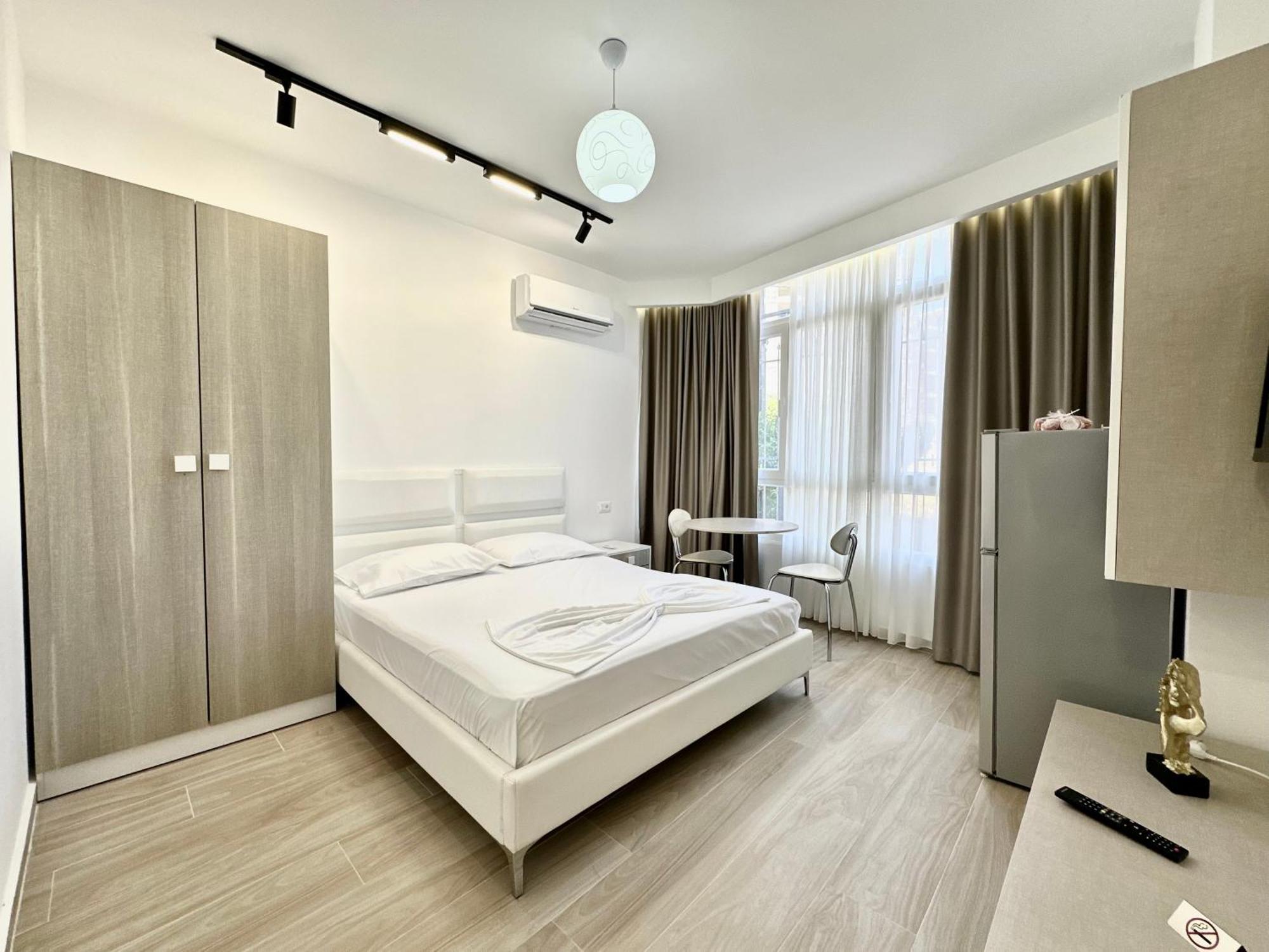 Al Mare Rooms ساراندا المظهر الخارجي الصورة