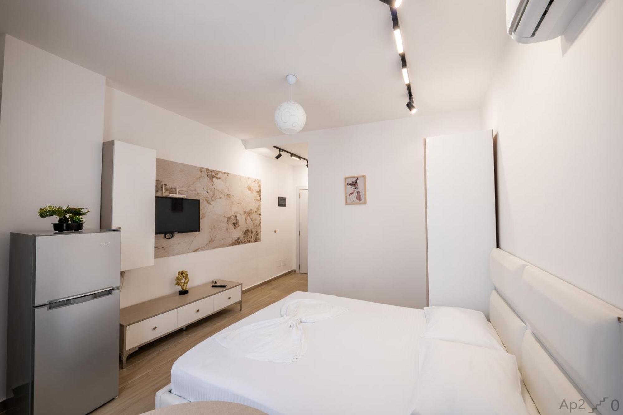 Al Mare Rooms ساراندا المظهر الخارجي الصورة