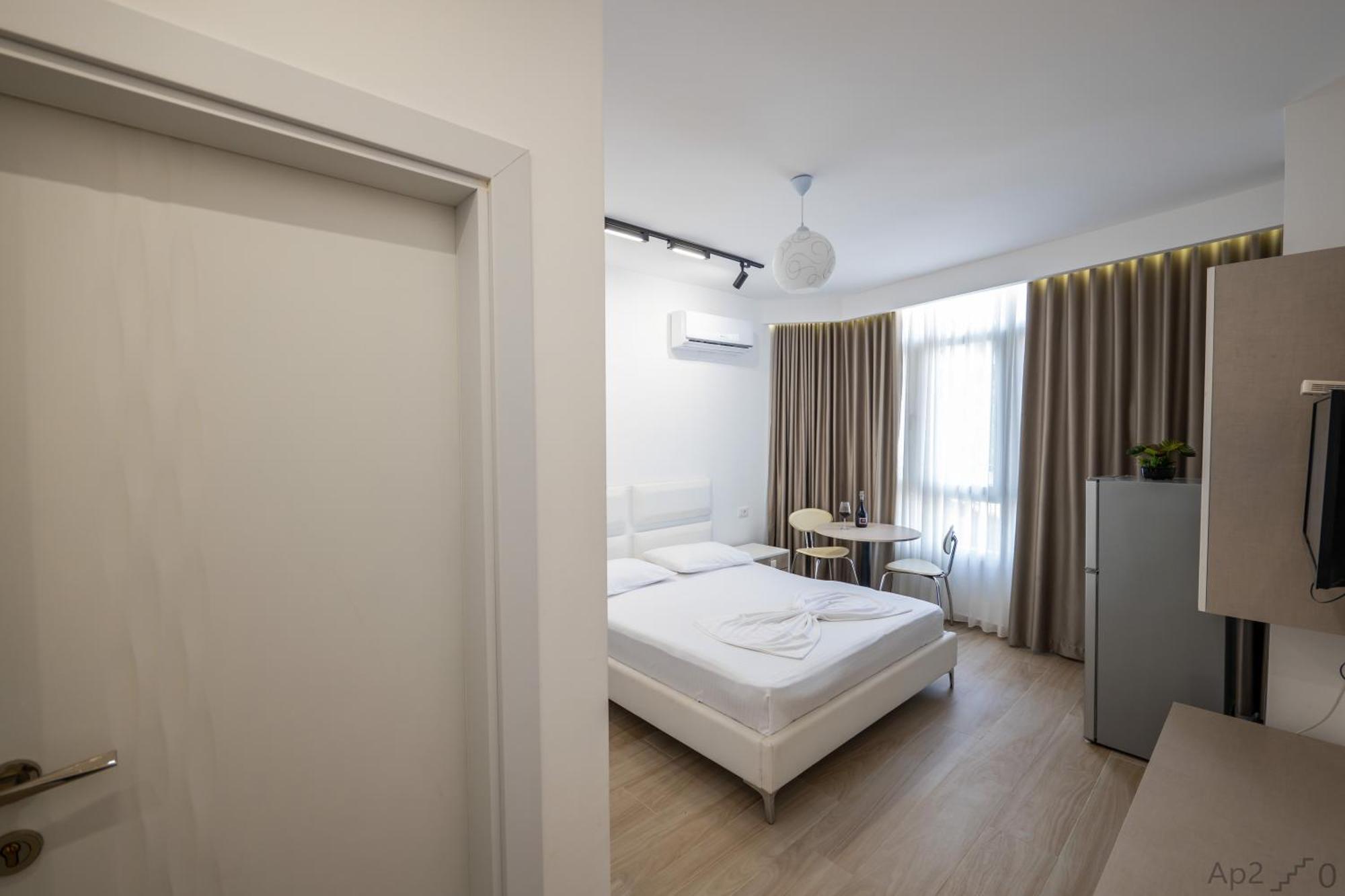 Al Mare Rooms ساراندا المظهر الخارجي الصورة