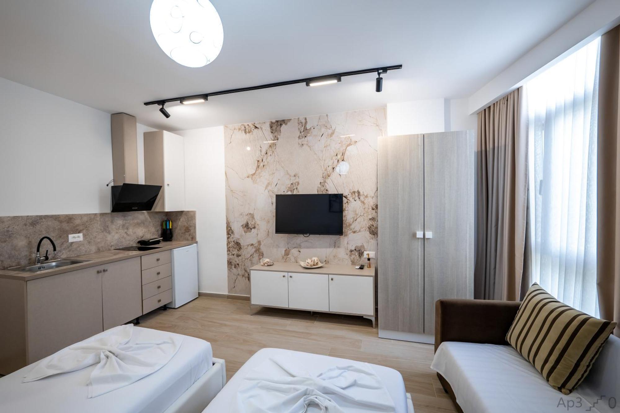 Al Mare Rooms ساراندا المظهر الخارجي الصورة