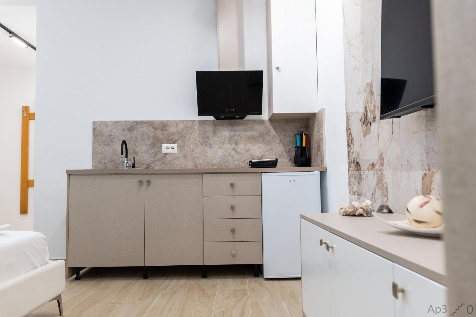 Al Mare Rooms ساراندا المظهر الخارجي الصورة