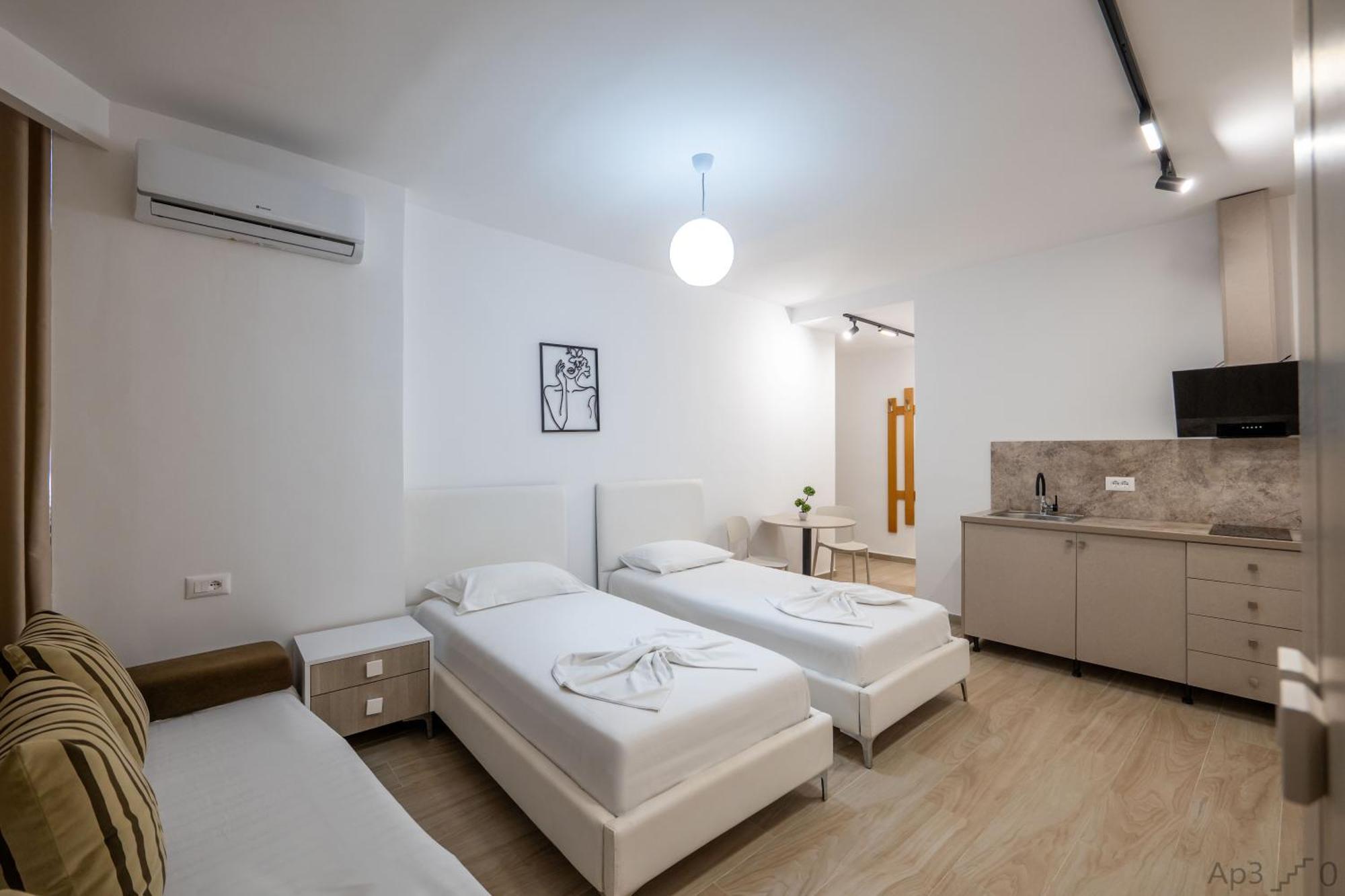 Al Mare Rooms ساراندا المظهر الخارجي الصورة