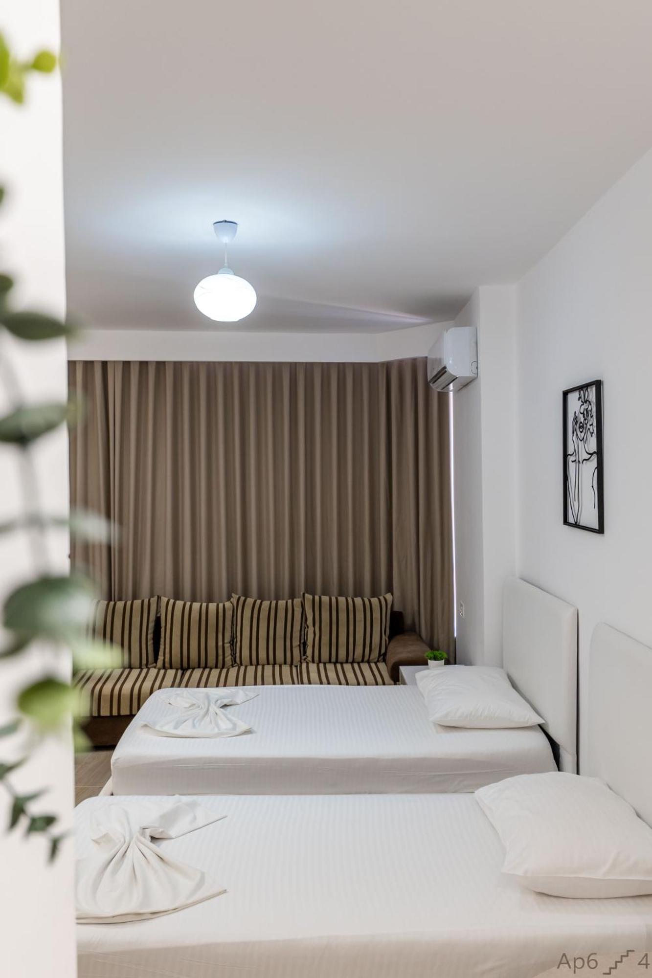 Al Mare Rooms ساراندا المظهر الخارجي الصورة