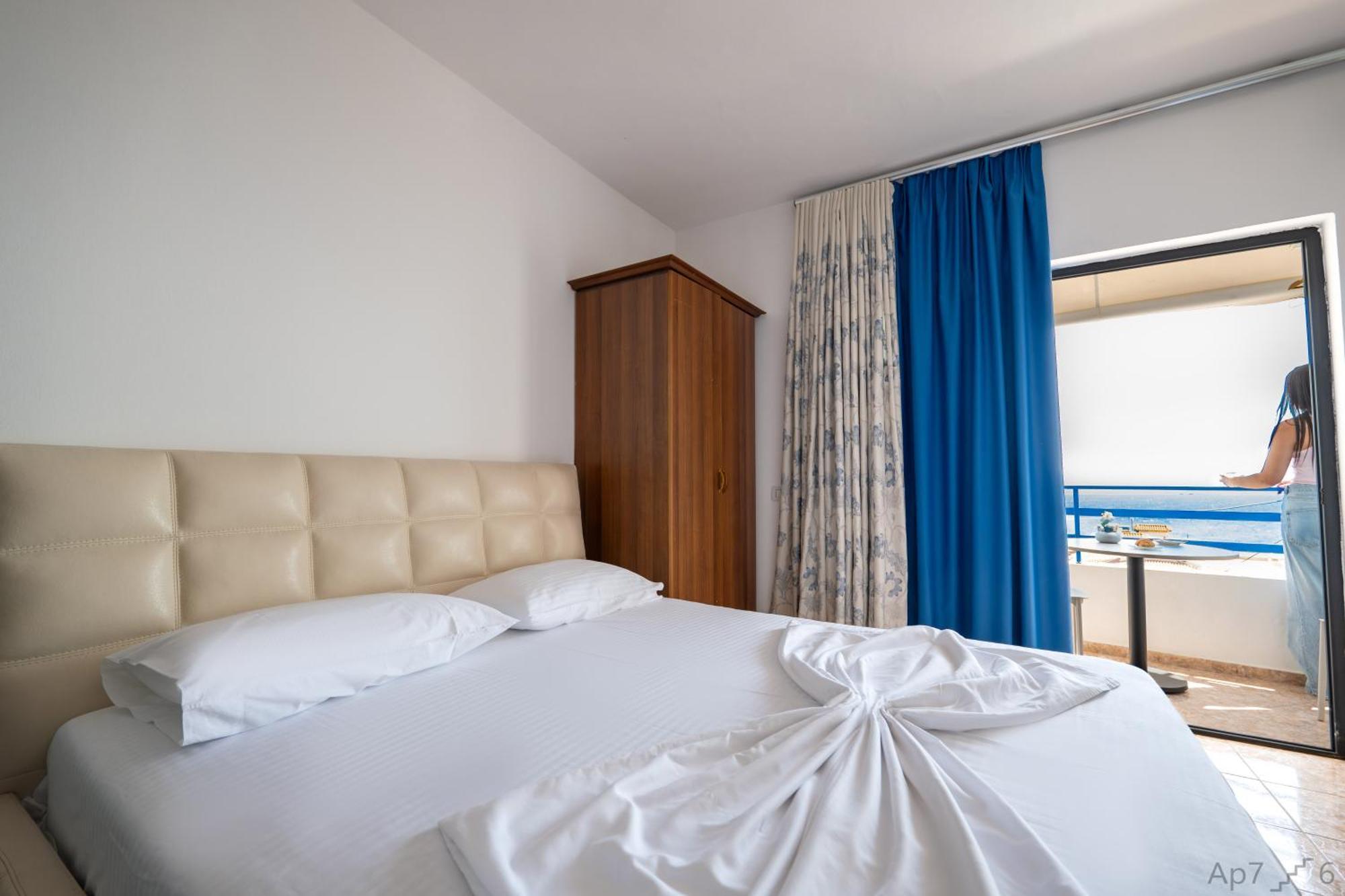 Al Mare Rooms ساراندا المظهر الخارجي الصورة